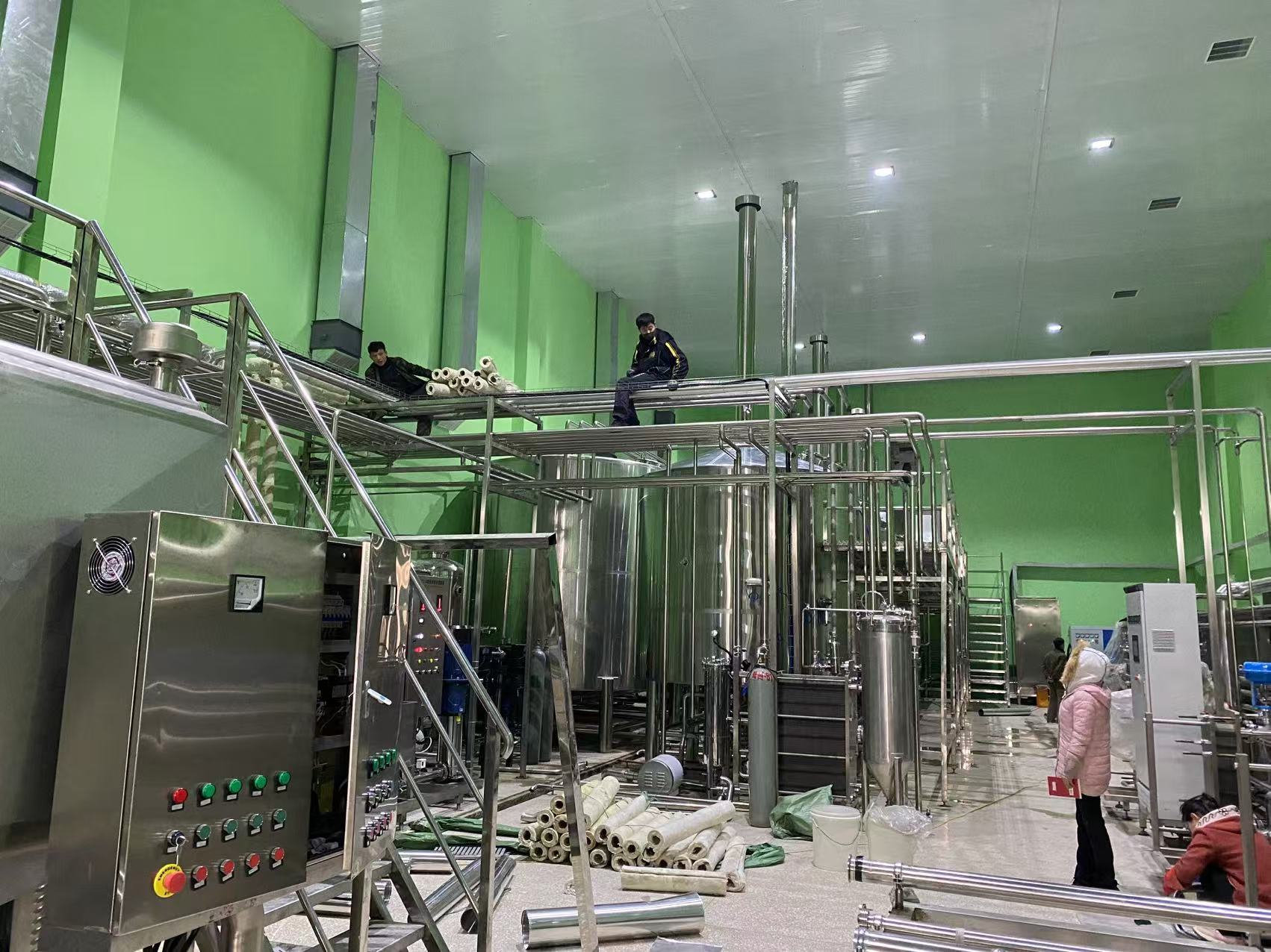 康巴什精酿啤酒设备厂—精酿啤酒设备制造：传承工艺与创新科技的交融